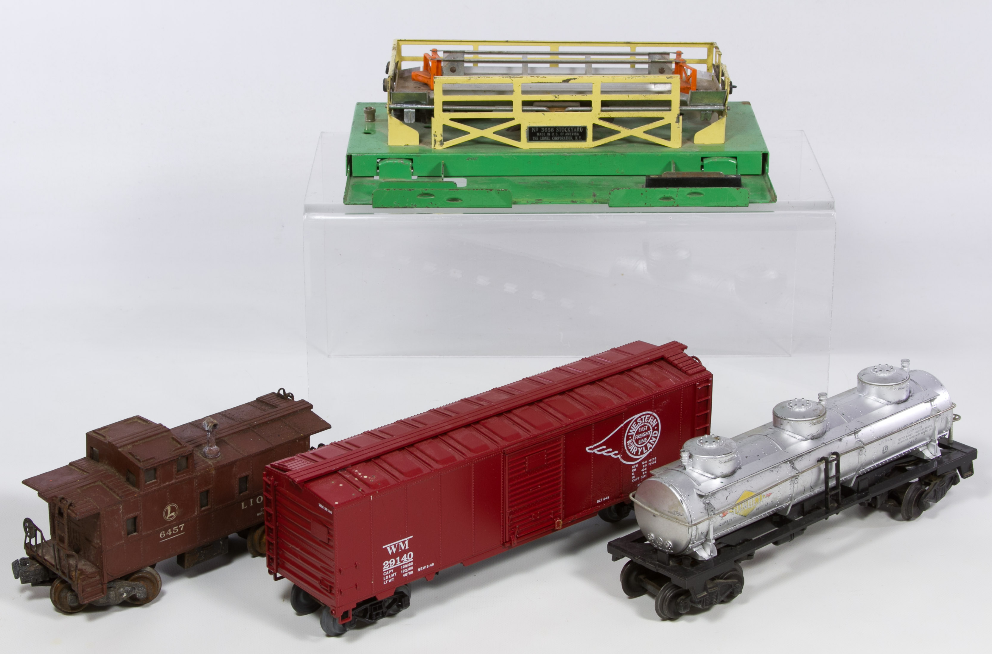 Lionel Plastic Model Toy Train Car Assortment Leonard Auction