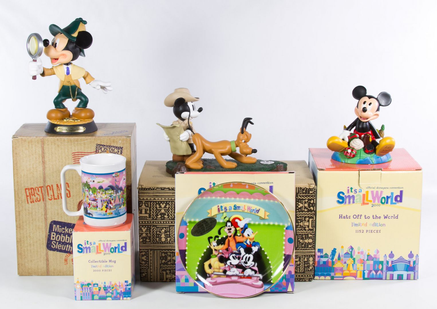 Lot 489 Disney Memorabilia Assortment Leonard Auction Sale 209