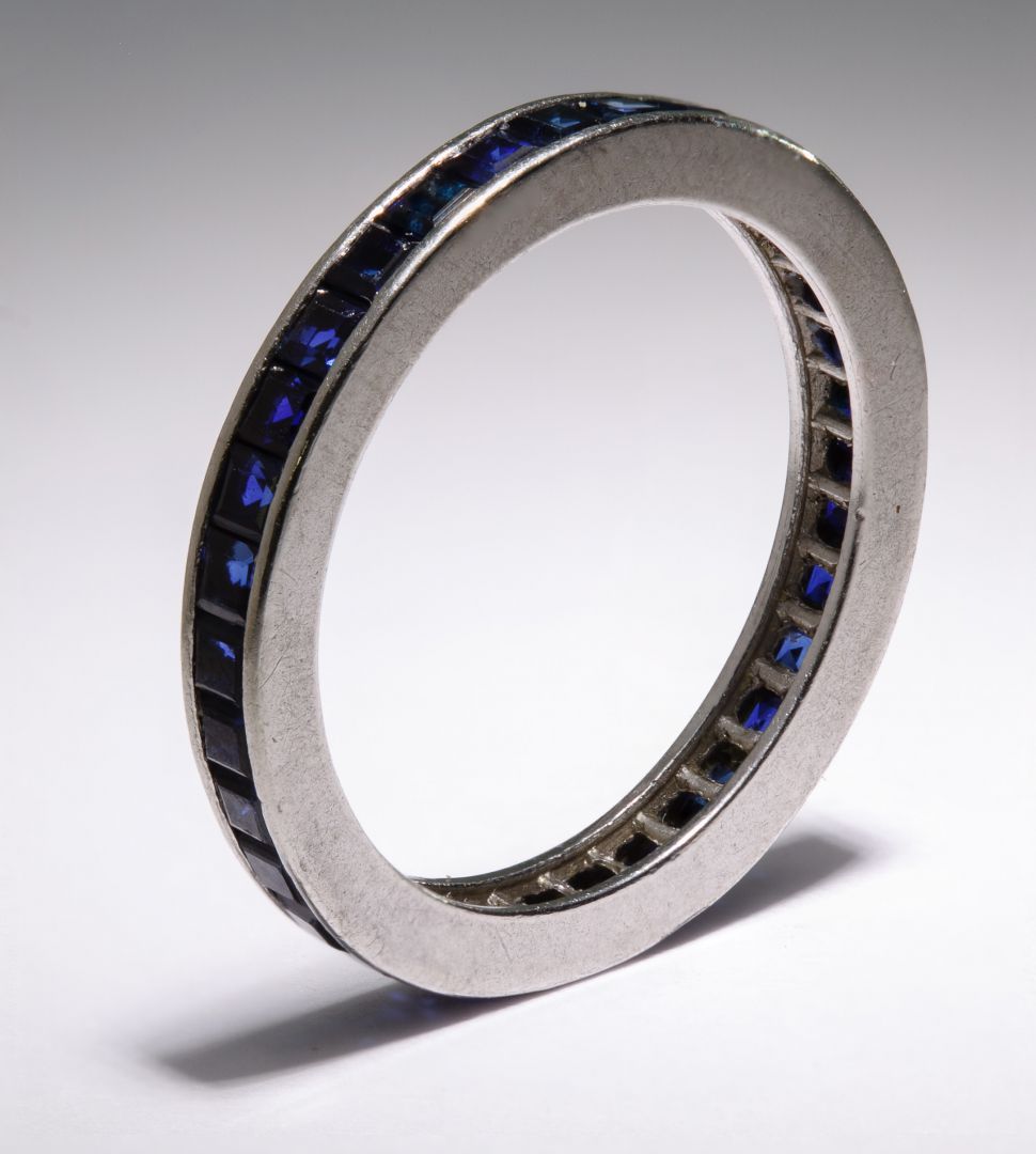 Lot 142: Platinum and Blue Sapphire Ring | Leonard Auction Sale #218