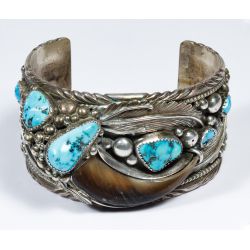 Native American Navajo Sterling Silver, Turquoise and Claw Bracelet