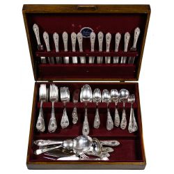 International "Fontaine" Sterling Silver Flatware Service