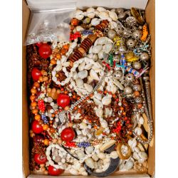 14k Yellow Gold, Sterling Silver, European Silver (800) and Costume Jewelry Assortment