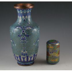 Chinese cloisonne vase. Chinese cloisonne stacking rounded box.