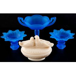Westmoreland Satin Glass Console Set with Nesting Bird Covered Bowl
