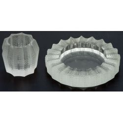 Lalique "Jamaique" Ashtray & Cigarette Holder in a frosted fern pattern