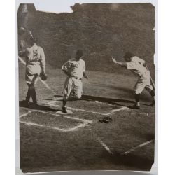 Oct. 1, 1932 Cubs/Yankees World Series Photo - Famous Babe Ruth Pointing to Bleachers Game