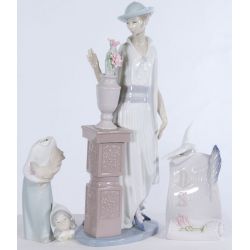 Lladro #7677 Society Plaque with box & Repaired Retired Lladros (2pcs)