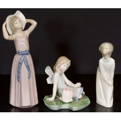 Lladro #5011 "Coy, #4873 "Kissing Girl" & #6645 "Lily pad Love" all Retired
