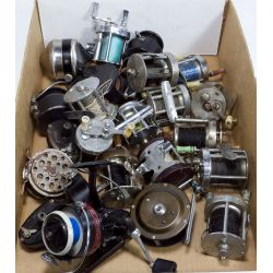 Large Selection of Bait Casting, Spinning and Fly Fishing Reels (21 Pieces)