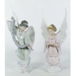 Lladro 6133 "Angel with Garland" & 6131 "Angel of Peace" Retired