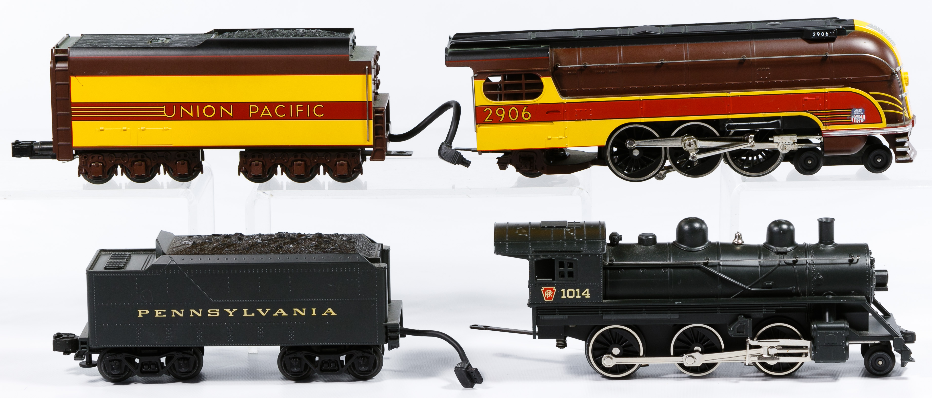 MTH Model Train Engine and Tender Assortment